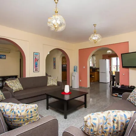 Vargas Villa *