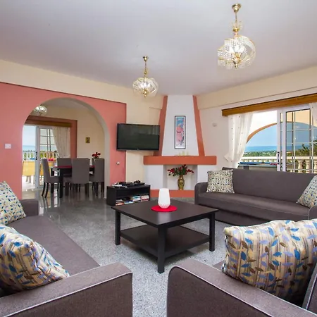 Vargas Villa *