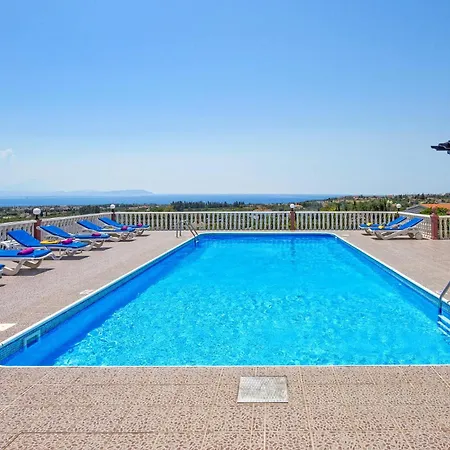 Villa Vargas Peyia